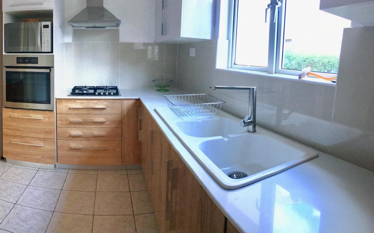 Beachfront Villa In A Beautiful And Secured Complex Flic-en-Flacq Kültér fotó