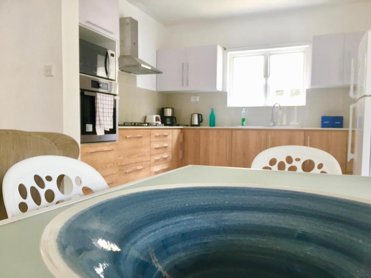 Beachfront Villa In A Beautiful And Secured Complex Flic-en-Flacq Kültér fotó
